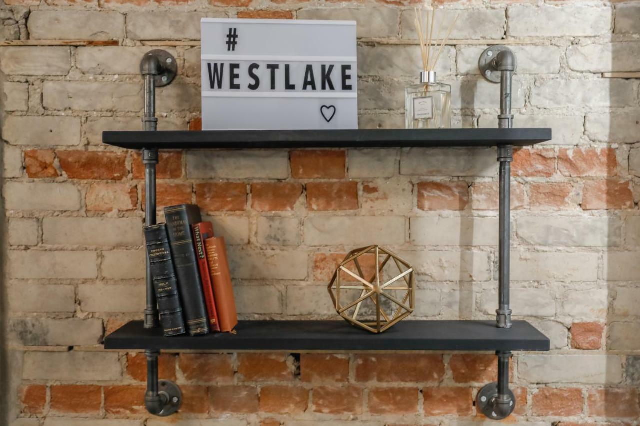 The Westlake Toronto Dış mekan fotoğraf